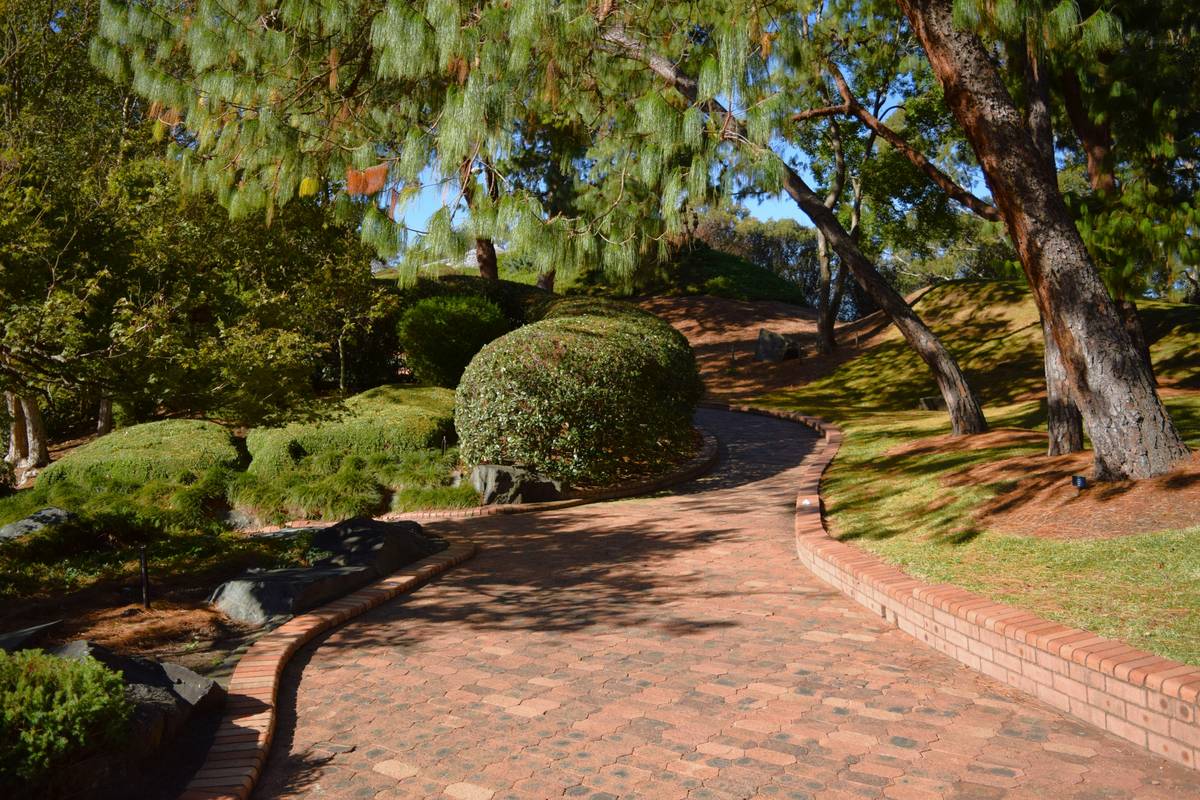 Why Your Garden Path Landscaping Feels “Meh”—And How to Fix It Fast